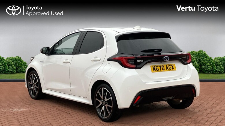 Toyota Yaris 1.5 Hybrid Dynamic 5dr CVT Hybrid Hatchback